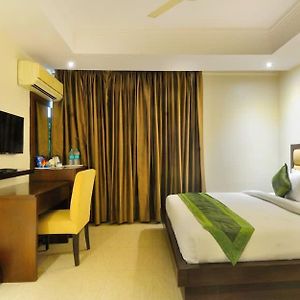 Zenith Mahipalpur - Free Parking